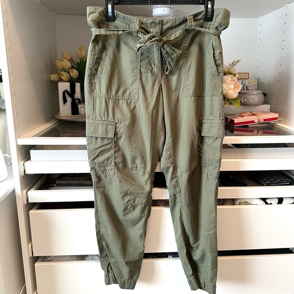 Women’s Olive Cargo Jogger Pants size 6 PETITE - Picture 1 of 13